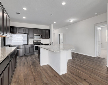 105 Brunnen Way - Photo Thumbnail 7