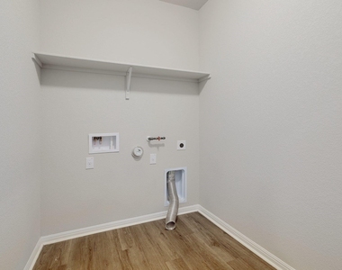 105 Brunnen Way - Photo Thumbnail 22