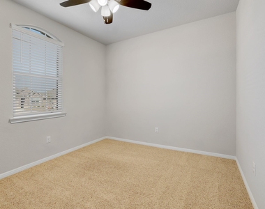 105 Brunnen Way - Photo Thumbnail 19