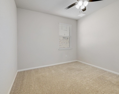 105 Brunnen Way - Photo Thumbnail 20