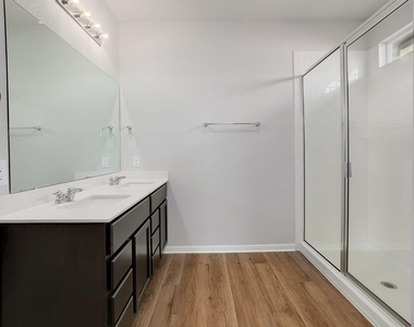 105 Brunnen Way - Photo Thumbnail 16