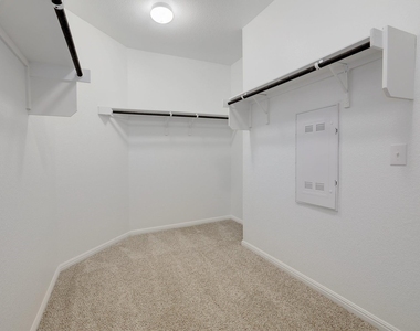 105 Brunnen Way - Photo Thumbnail 17