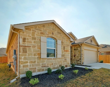 105 Brunnen Way - Photo Thumbnail 1