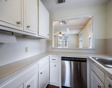 609 Harthan St - Photo Thumbnail 10