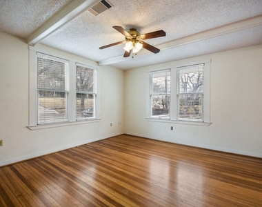 609 Harthan St - Photo Thumbnail 6