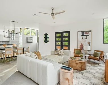 1407 Parkinson Dr - Photo Thumbnail 5