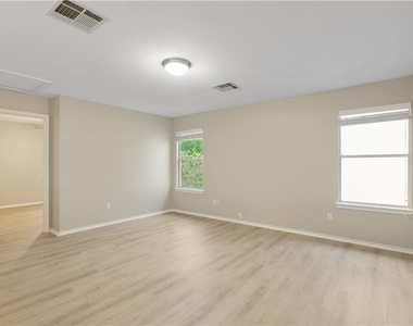 299 Brandons Way - Photo Thumbnail 13