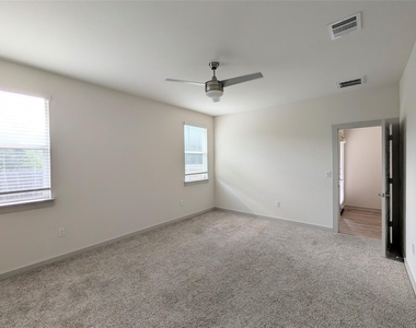 261 Centuryplant Rd - Photo Thumbnail 9