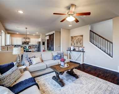 5901 Scenic Lake Dr - Photo Thumbnail 9