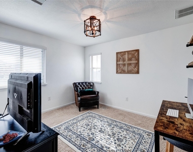 5901 Scenic Lake Dr - Photo Thumbnail 24