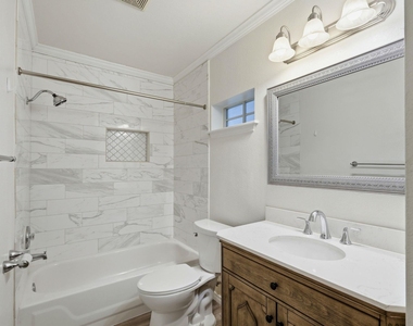 1005 Rolling Ridge Dr - Photo Thumbnail 10