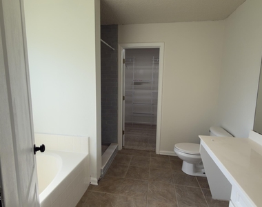 86092 Augustus Avenue - Photo Thumbnail 8