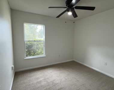 86092 Augustus Avenue - Photo Thumbnail 14