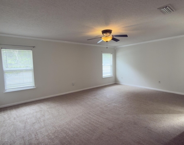 86092 Augustus Avenue - Photo Thumbnail 11