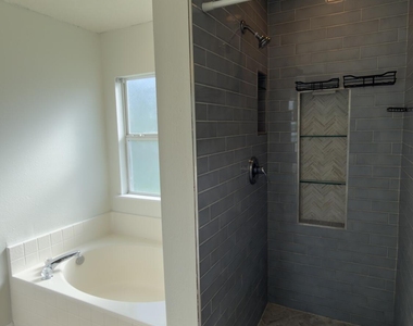 86092 Augustus Avenue - Photo Thumbnail 7