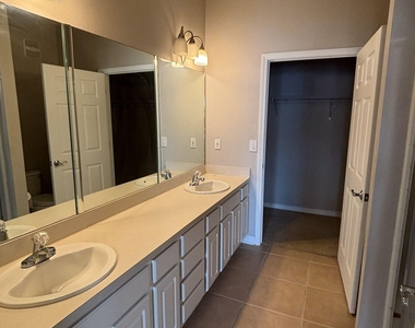 13364 Beach Boulevard - Photo Thumbnail 16
