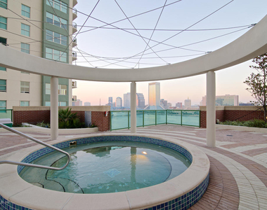 1431 Riverplace Boulevard - Photo Thumbnail 19