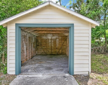 845 Ontario Street - Photo Thumbnail 31