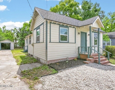 845 Ontario Street - Photo Thumbnail 2
