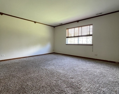 3609 Roanoke Avenue - Photo Thumbnail 12