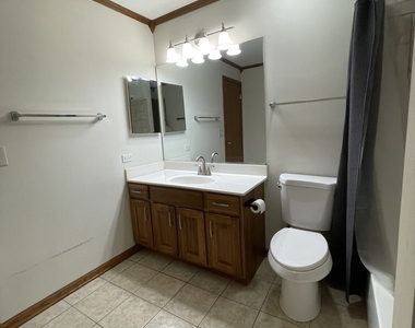 3609 Roanoke Avenue - Photo Thumbnail 11
