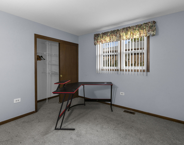7736 W 157th Place - Photo Thumbnail 10