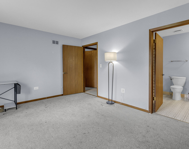 7736 W 157th Place - Photo Thumbnail 16