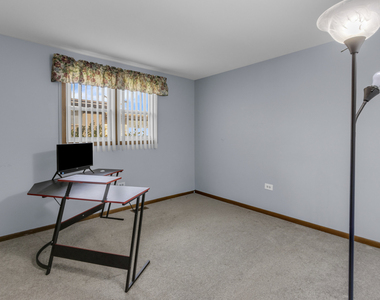 7736 W 157th Place - Photo Thumbnail 11