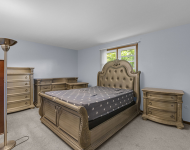 7736 W 157th Place - Photo Thumbnail 13