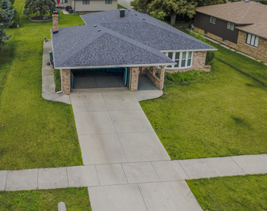 7736 W 157th Place - Photo Thumbnail 28