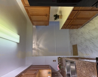 3008 Roberts Drive - Photo Thumbnail 10