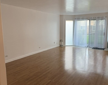 3008 Roberts Drive - Photo Thumbnail 7