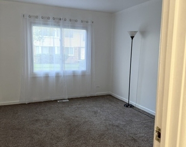 3008 Roberts Drive - Photo Thumbnail 14