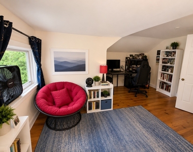 519 Hamilton Street - Photo Thumbnail 10