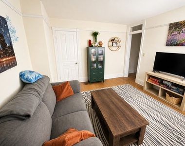 519 Hamilton Street - Photo Thumbnail 3