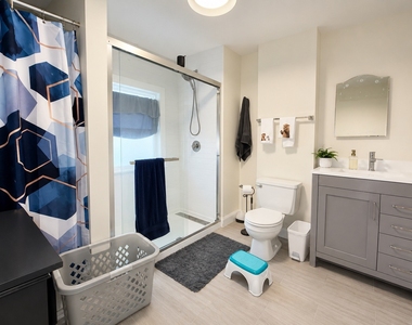 519 Hamilton Street - Photo Thumbnail 12