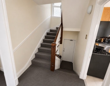 519 Hamilton Street - Photo Thumbnail 8