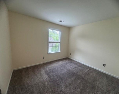 220 Gaines Oak Way - Photo Thumbnail 20