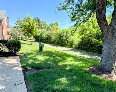 5 Dewalt Court - Photo Thumbnail 26