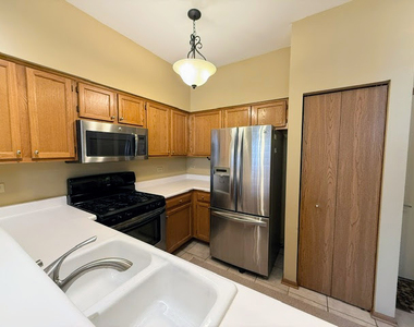 5 Dewalt Court - Photo Thumbnail 10