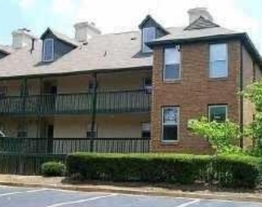 117 Brittany Court - Photo Thumbnail 2