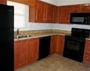 117 Brittany Court - Photo Thumbnail 4
