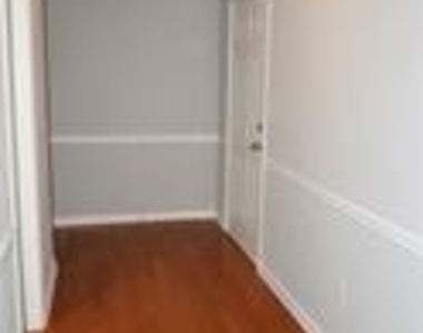 117 Brittany Court - Photo Thumbnail 3