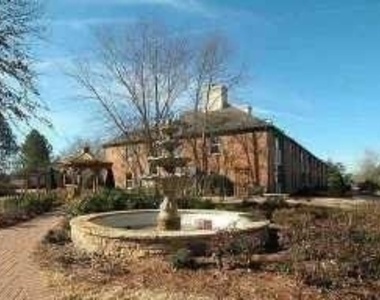 117 Brittany Court - Photo Thumbnail 1