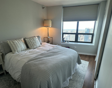 400 N La Salle Drive - Photo Thumbnail 5