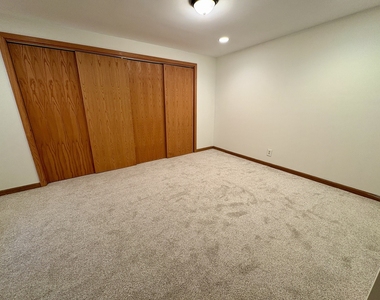 244 Knoll Street - Photo Thumbnail 19