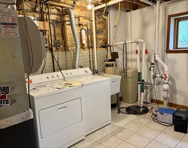 244 Knoll Street - Photo Thumbnail 21