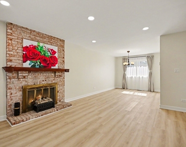 7 Blue Jay Court - Photo Thumbnail 11