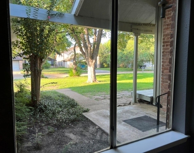 7627 Candlegreen Lane - Photo Thumbnail 28