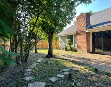 7627 Candlegreen Lane - Photo Thumbnail 40
